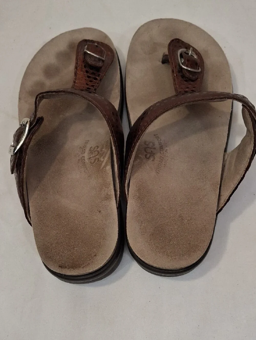 SAS Sanibel Metallic Bronze Gold Thong T Strap Sandals with Gold Buckle Detail.